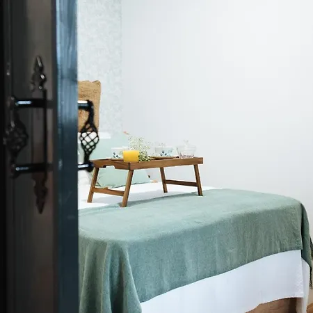 Appartement Aitana's Retreat With Charming Garden Séville