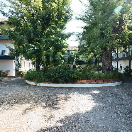 Appartement Aitana's Retreat With Charming Garden *