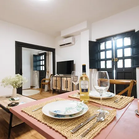 Aitana's Retreat With Charming Garden * Séville