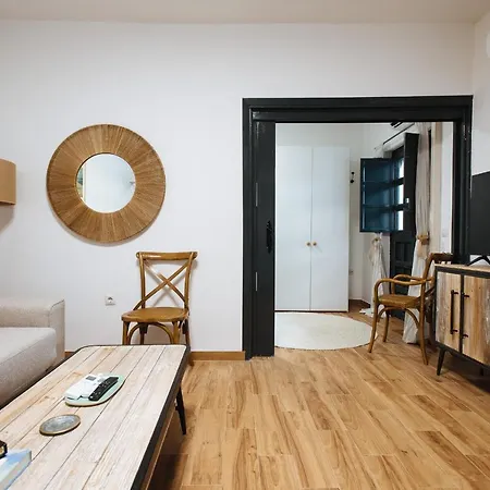 Aitana's Retreat With Charming Garden Appartement